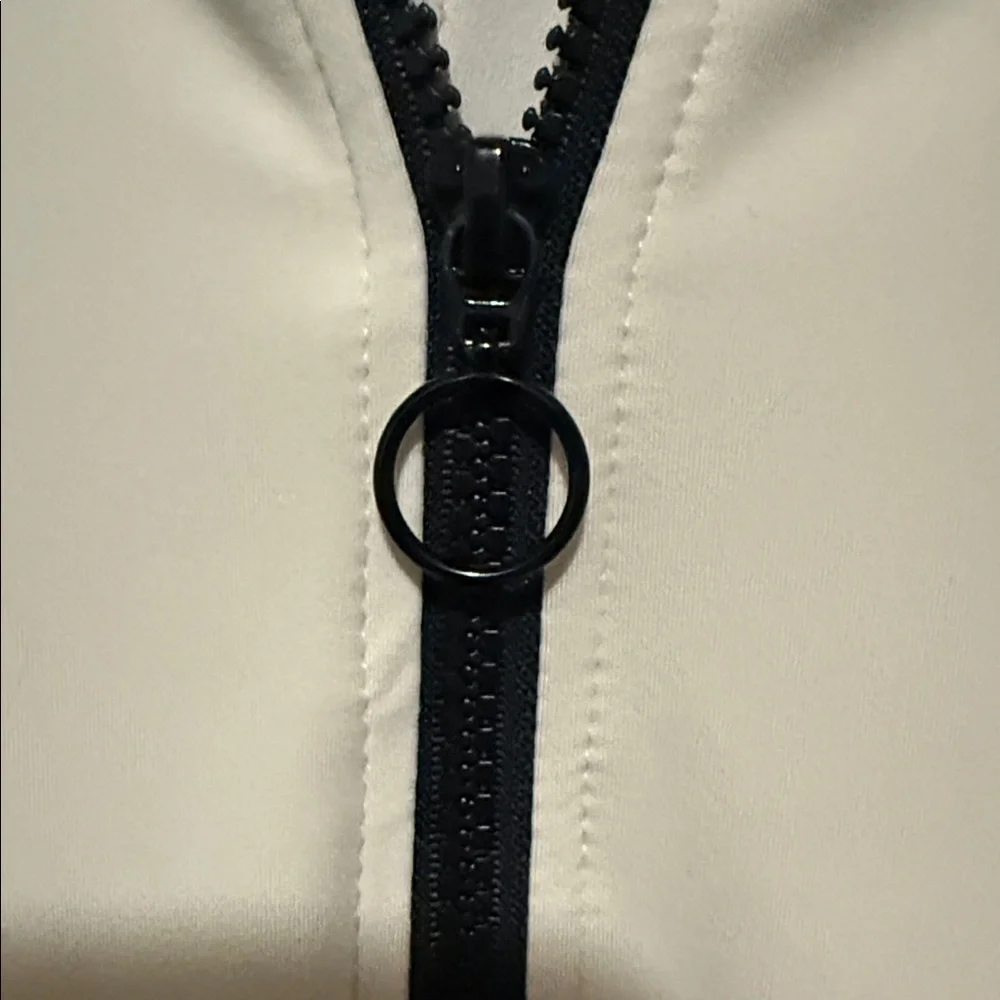 Fabletics Trinity Cold Weather Performance Jacket in bone {Small} - Picture 6 of 9